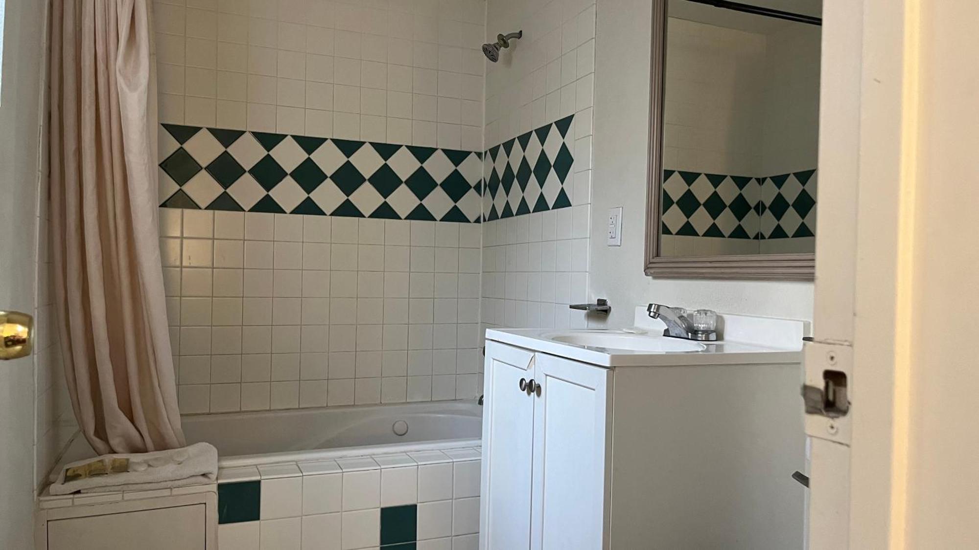 Economy Inn Paso Robles Room photo